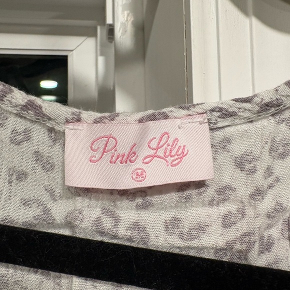 Pink Lily Leopard Print Blouse - Picture 2 of 3